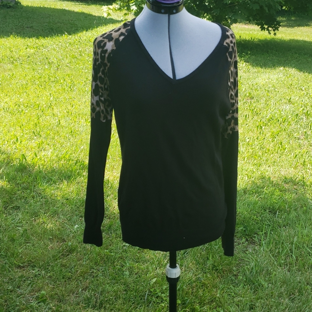 Leapard sweater